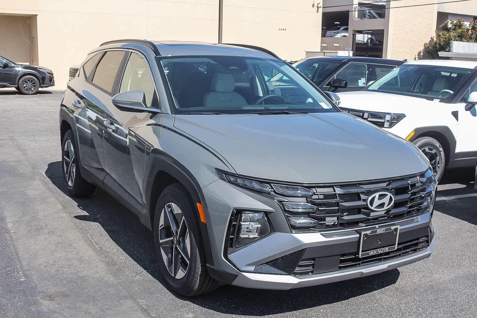 Thumbnail: 2026 Hyundai Tucson - 3