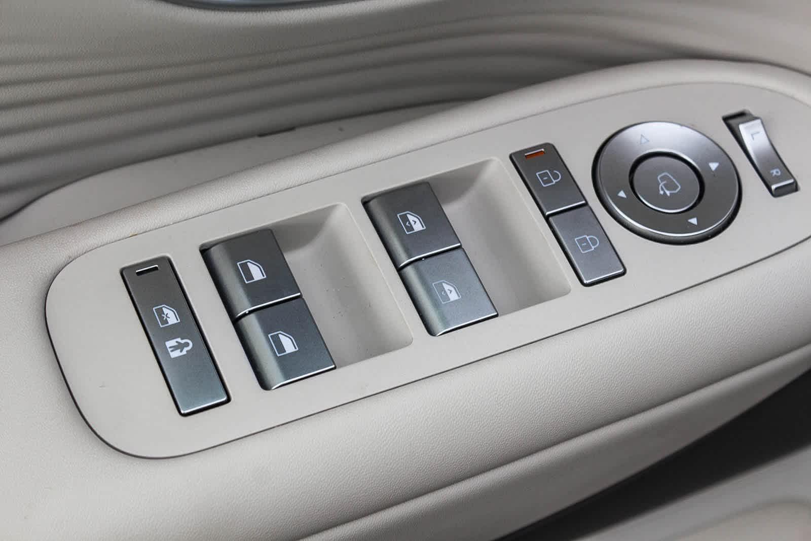 Thumbnail: 2026 Hyundai Ioniq - 27