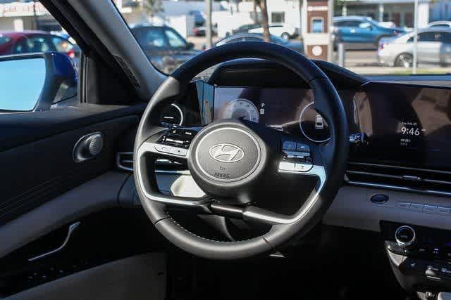 Thumbnail: 2025 Hyundai Elantra - 15