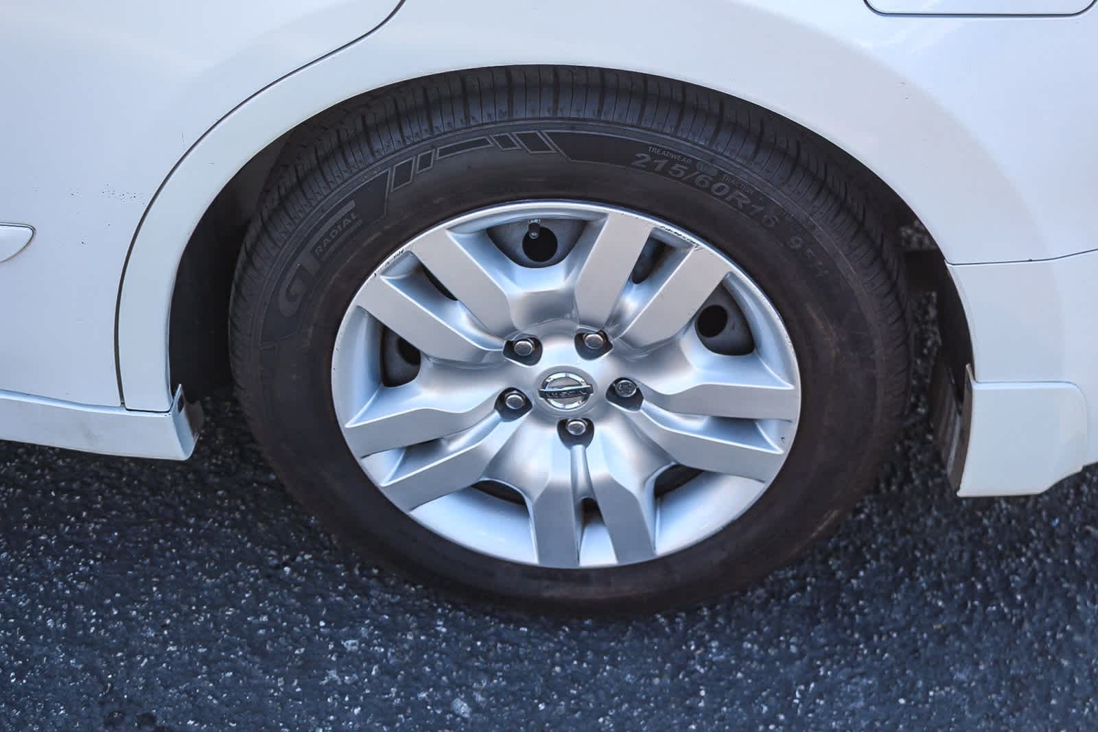 Thumbnail: 2012 Nissan Altima - 13