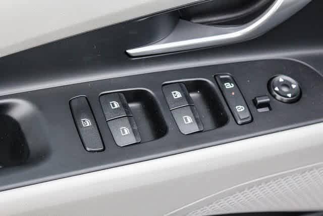 Thumbnail: 2025 Hyundai Elantra - 21