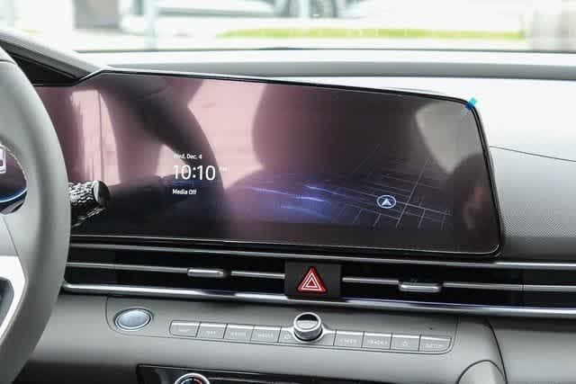 Thumbnail: 2025 Hyundai Elantra - 17