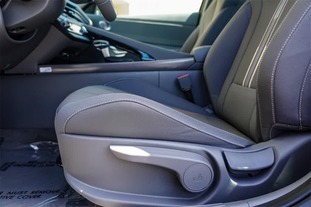 Thumbnail: 2025 Hyundai Elantra - 20