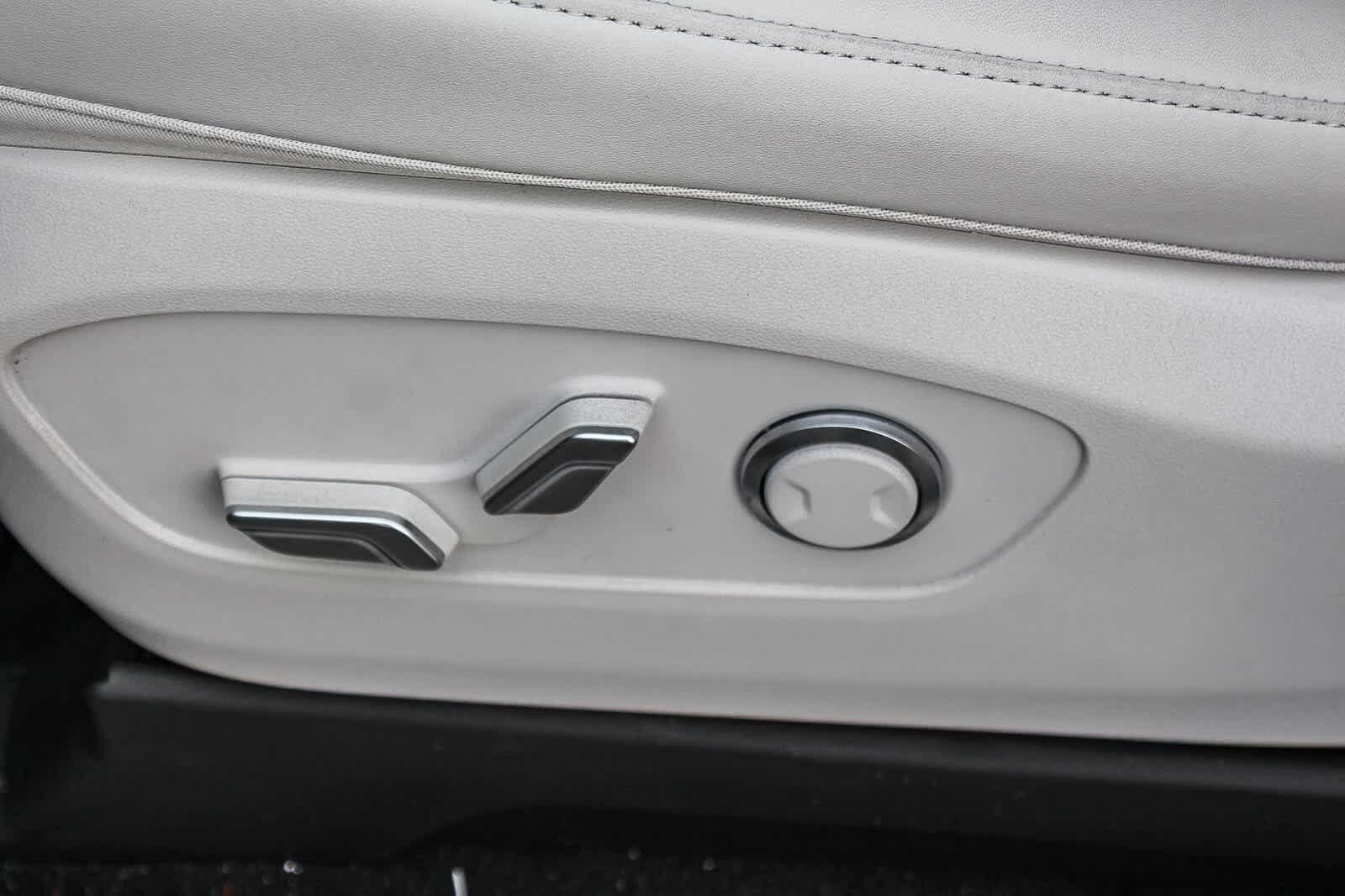 Thumbnail: 2026 Hyundai Ioniq - 28