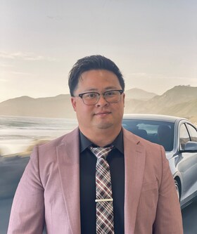 Staff member Jack Jeong from ID_65c8228f9fab