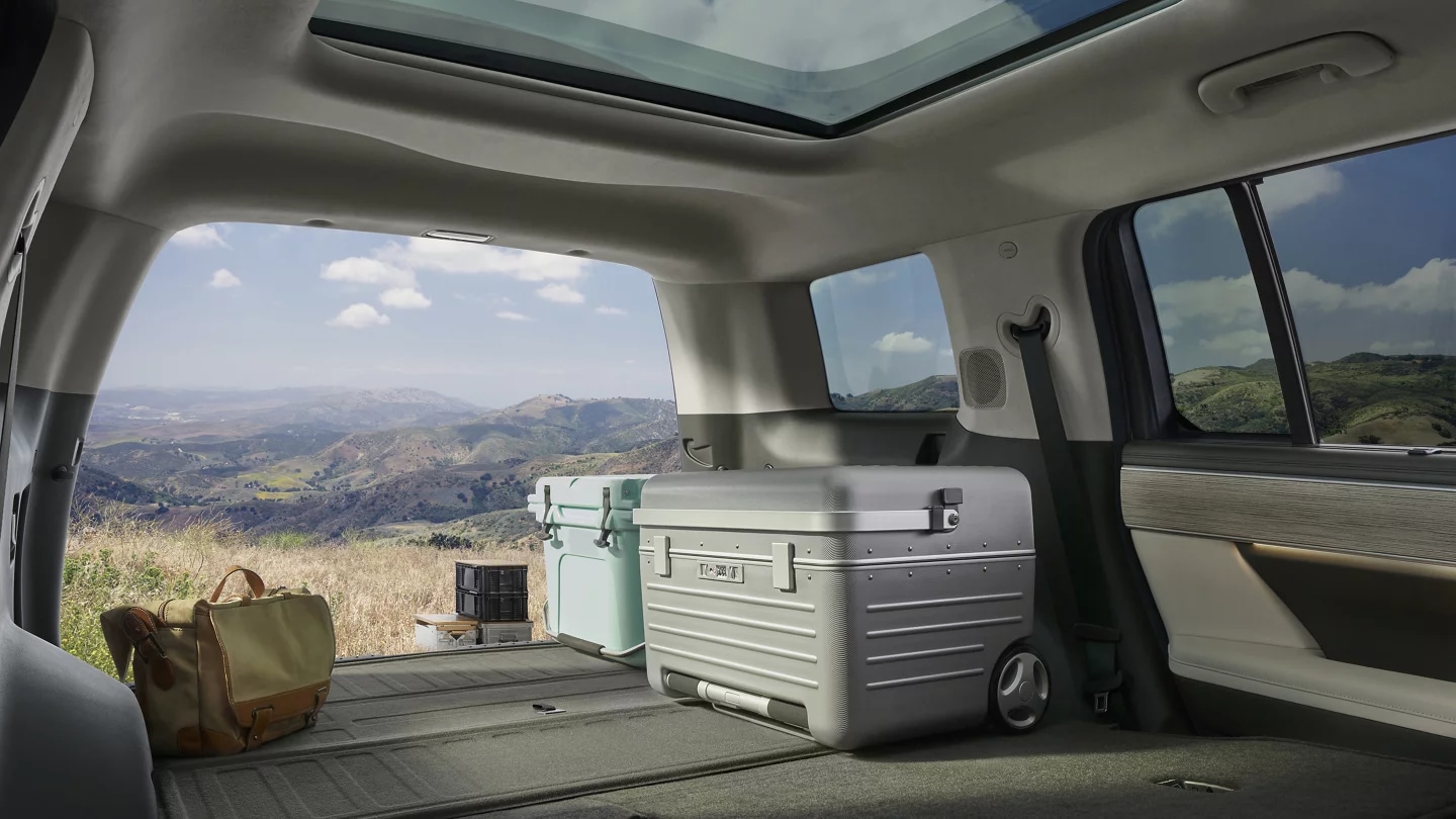 2024-hyundai-santa-fe-trunk.png