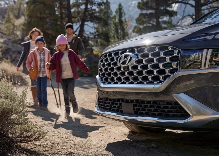 2024-hyundai-santa-fe-hybrid-family.png