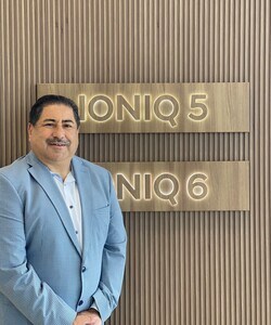 Staff member Richard Perez from ID_a96c8a72e8ea