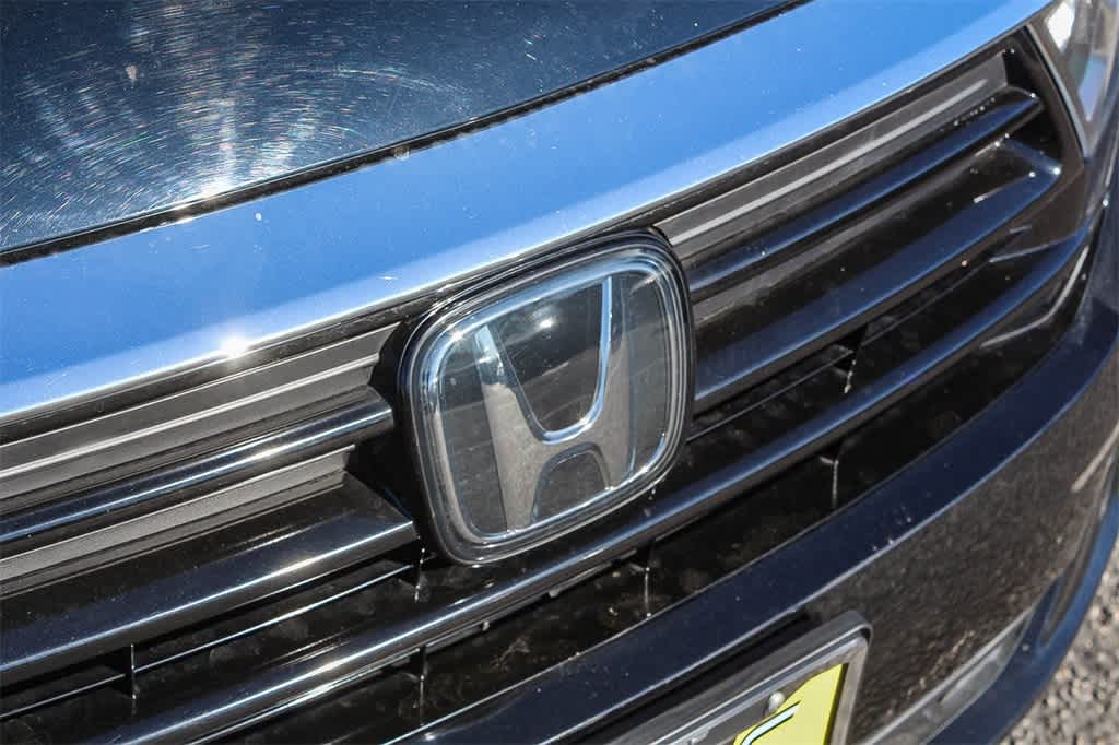 Thumbnail: 2022 Honda Odyssey - 16