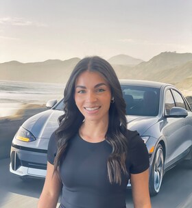 Staff member Ninoska Ramos from ID_17786bead385