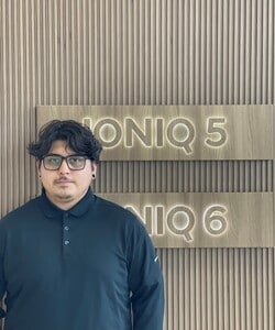 Staff member Hugo Torres from ID_bb772303ea36
