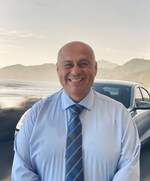 Staff member Mauricio Martinez  from ID_2c8850