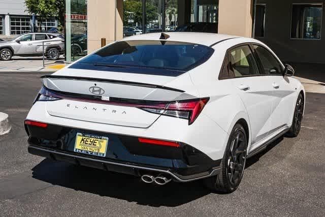 Thumbnail: 2025 Hyundai Elantra - 4