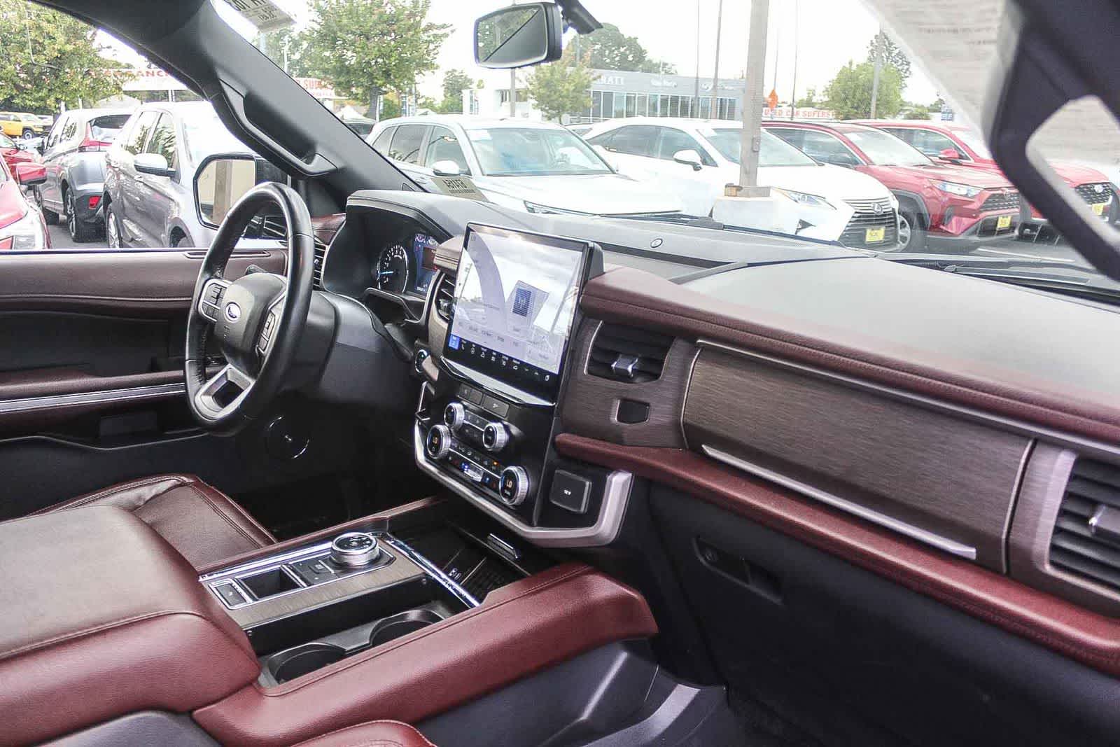 Thumbnail: 2024 Ford Expedition - 17