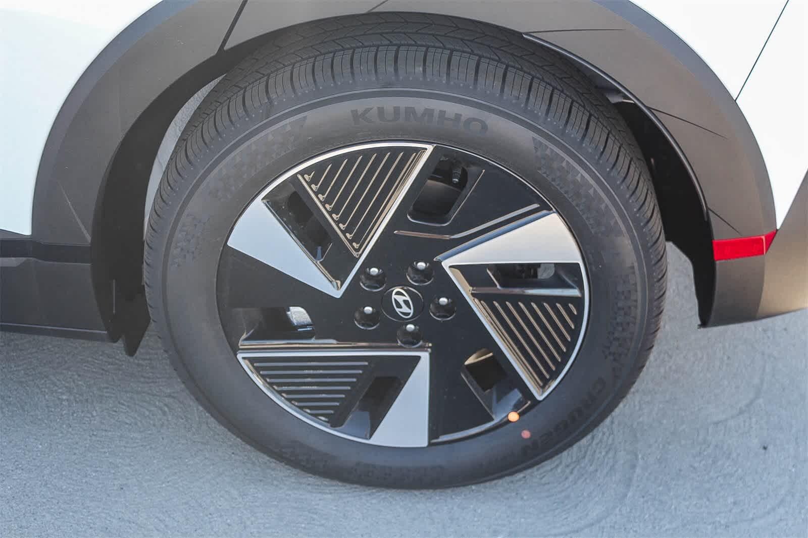 Thumbnail: 2026 Hyundai Ioniq 5 - 11