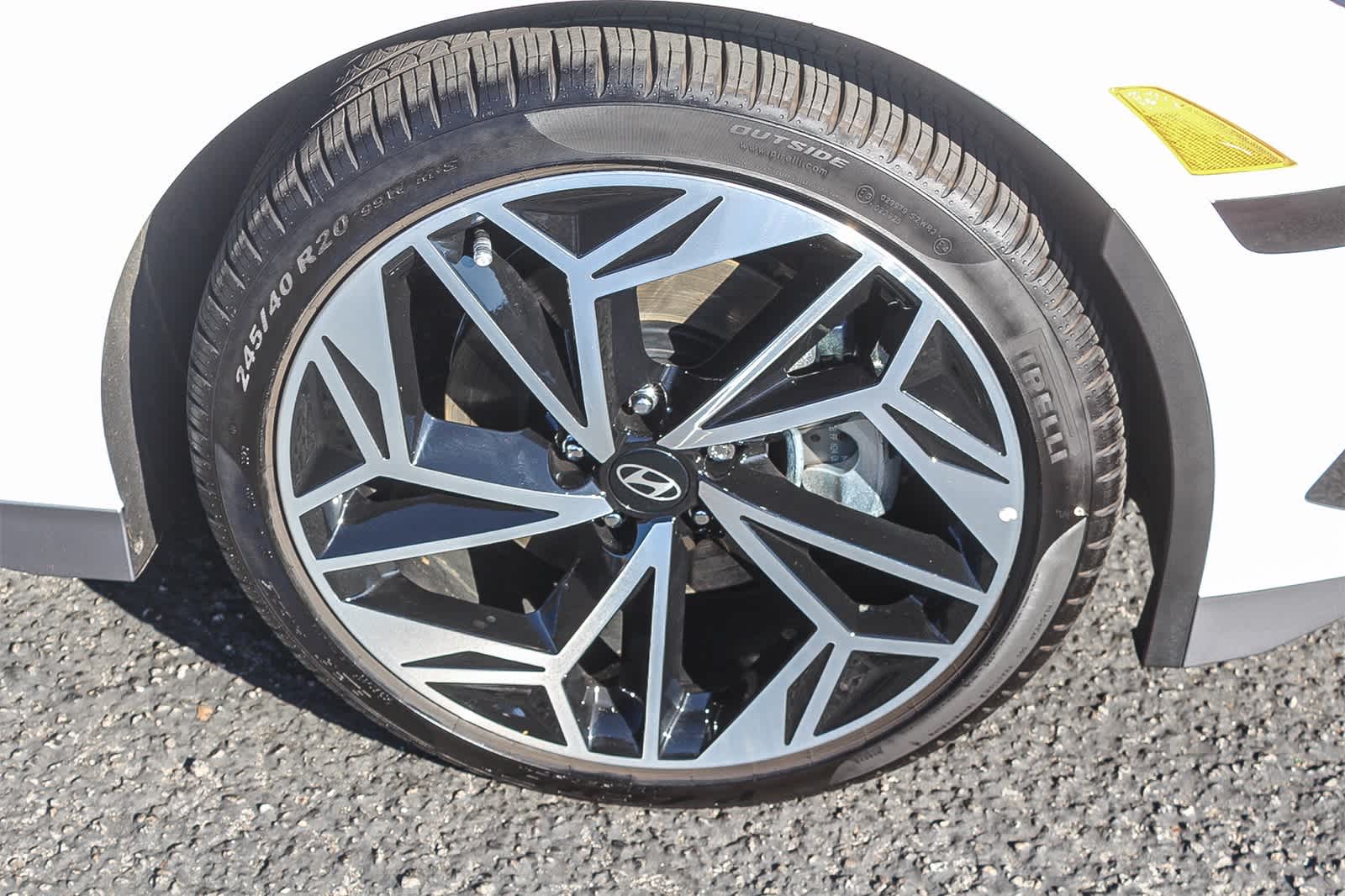 Thumbnail: 2025 Hyundai Ioniq 6 - 12