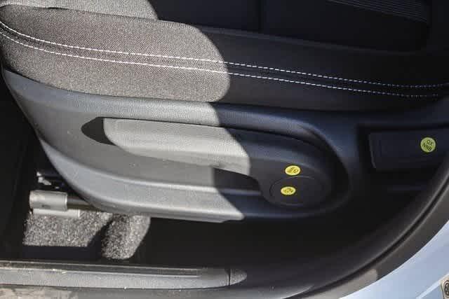 Thumbnail: 2025 Hyundai Venue - 21