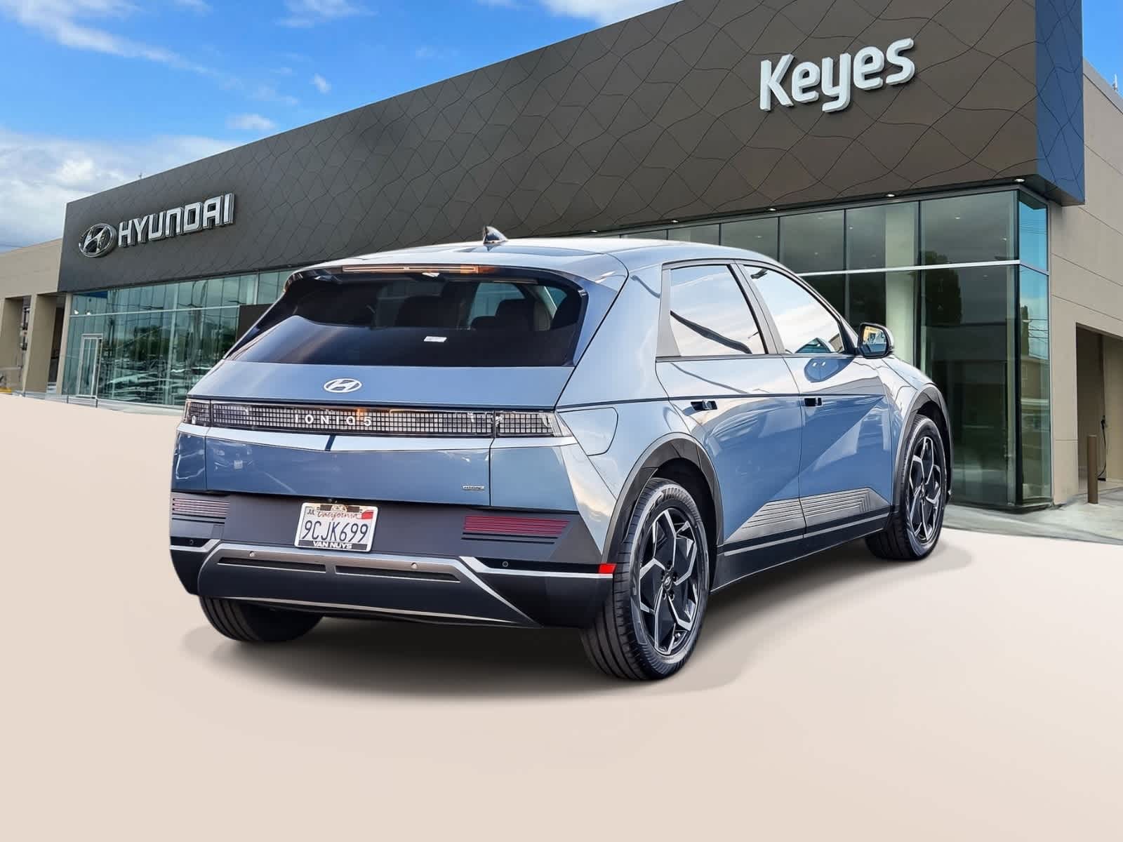 Thumbnail: 2022 Hyundai Ioniq 5 - 4