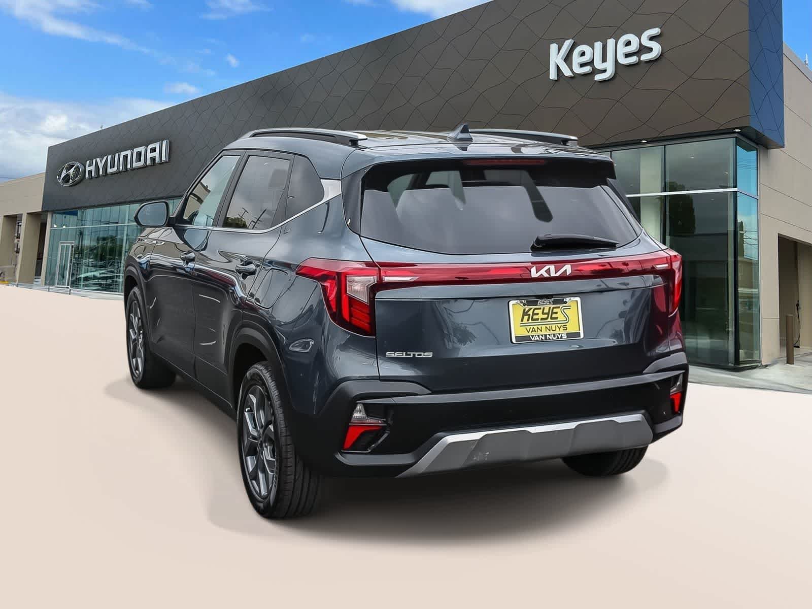 Thumbnail: 2024 Kia Seltos - 7