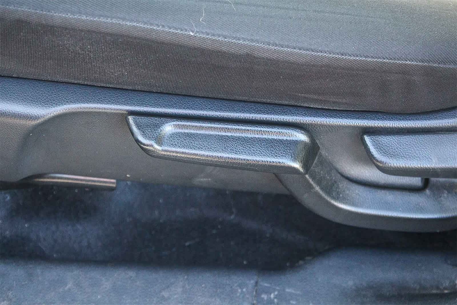 Thumbnail: 2016 Honda HR-V - 26