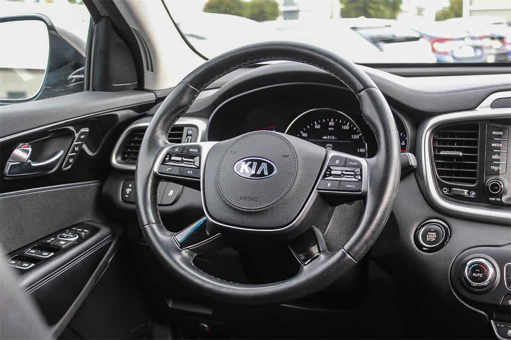 Thumbnail: 2019 Kia Sorento - 18
