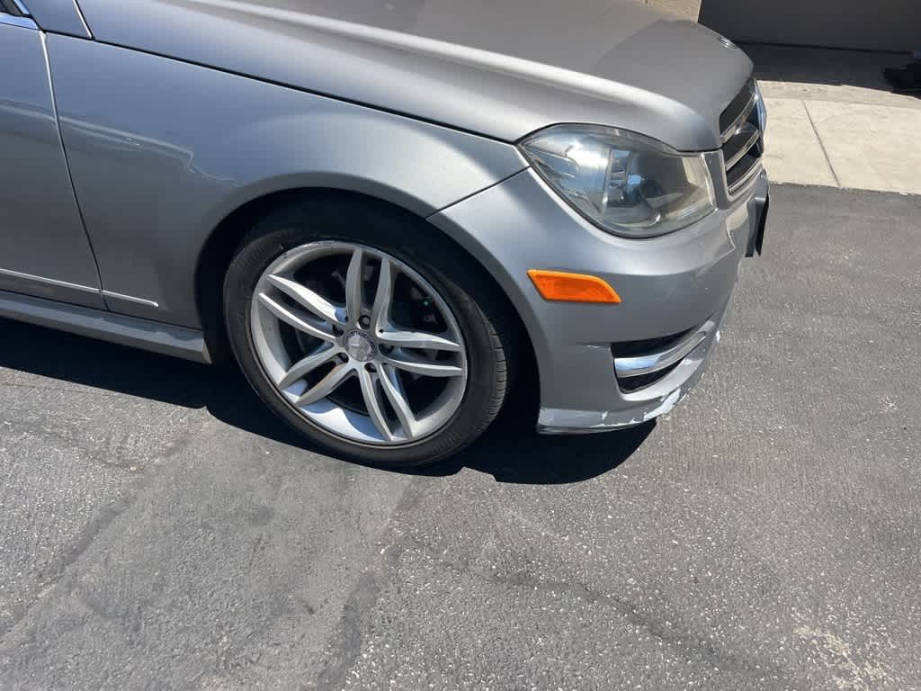 Thumbnail: 2013 Mercedes-Benz C-Class - 25