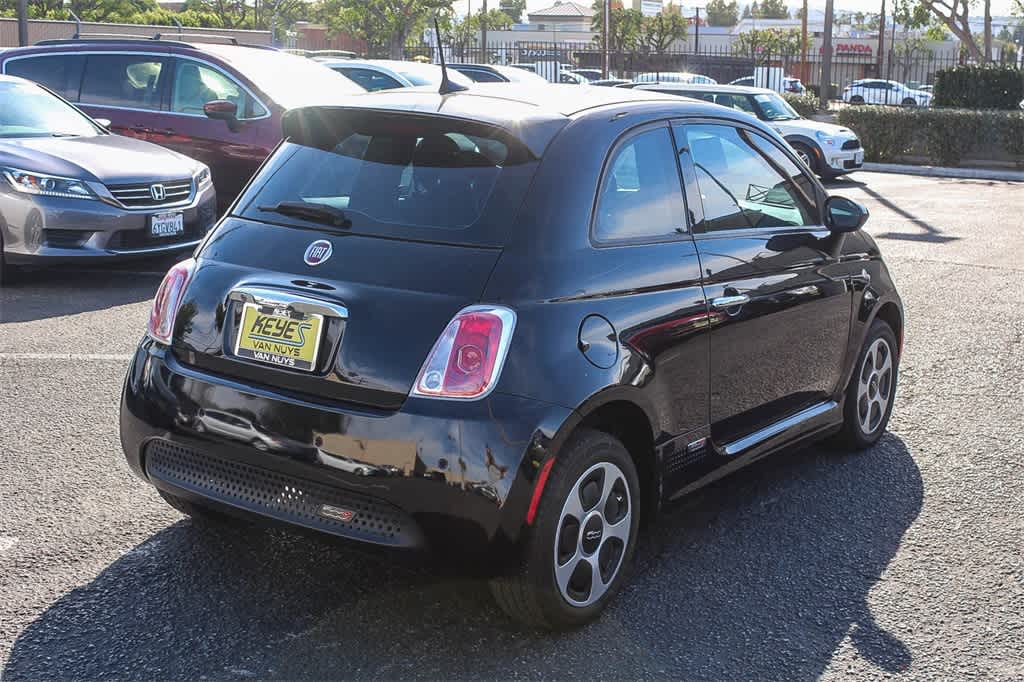 Thumbnail: 2019 Fiat 500e - 4