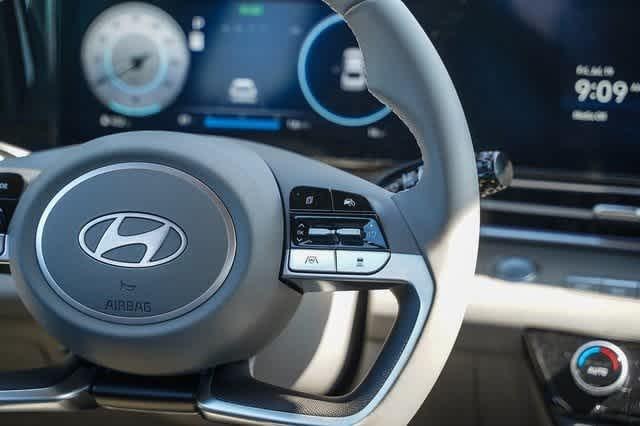 Thumbnail: 2024 Hyundai Elantra - 16