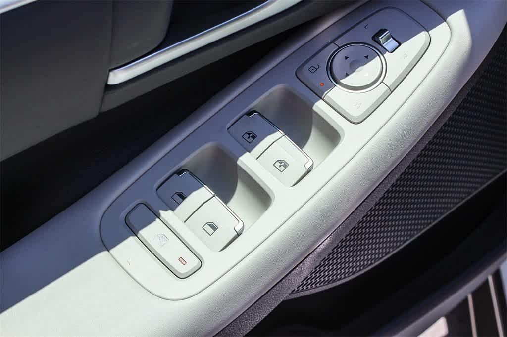 Thumbnail: 2025 Hyundai Sonata - 22