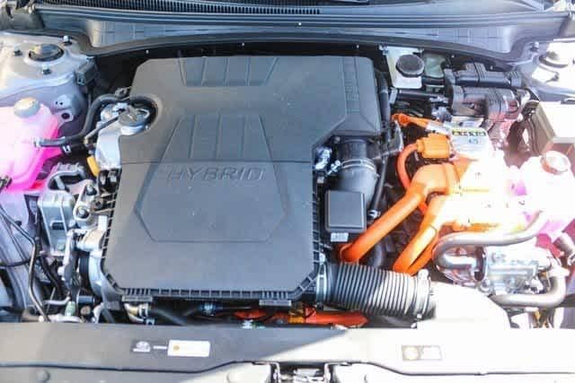 Thumbnail: 2025 Hyundai Elantra - 16