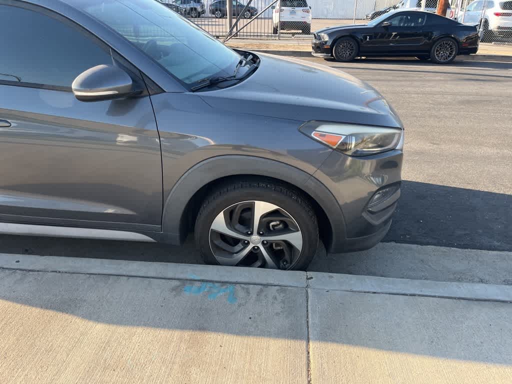 Thumbnail: 2017 Hyundai Tucson - 23