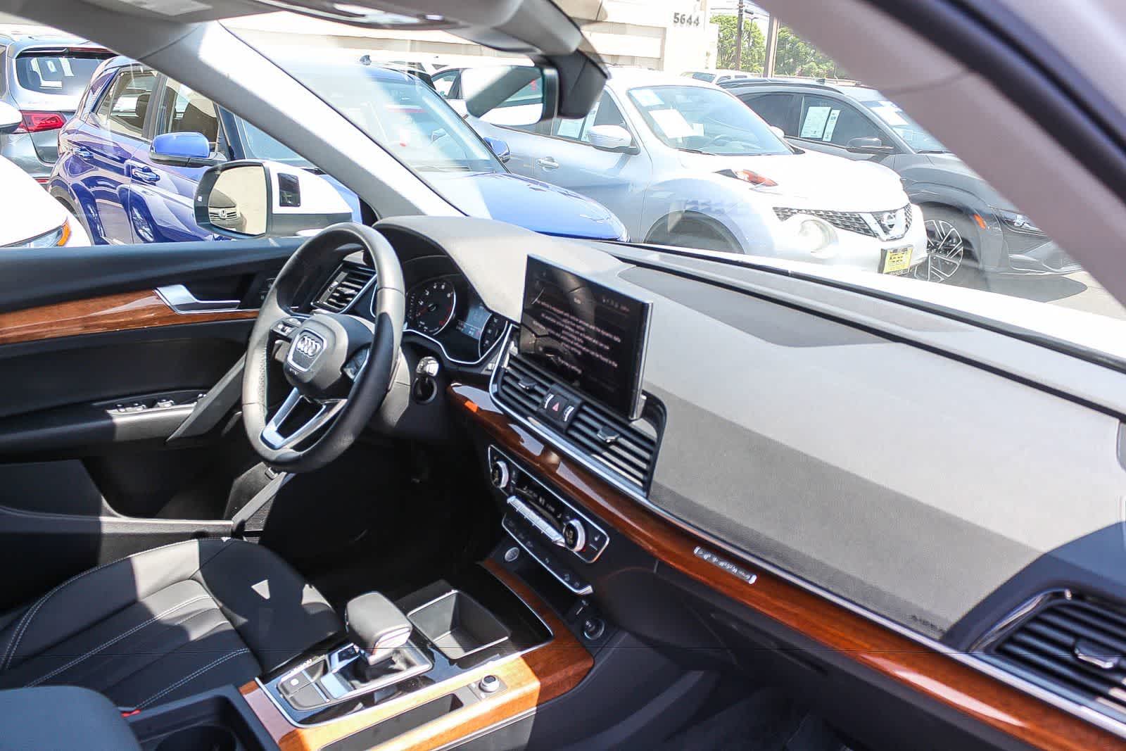 Thumbnail: 2023 Audi Q5 - 22