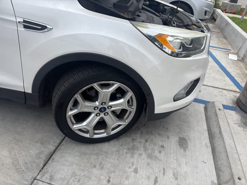 2018 Ford Escape Titanium 18