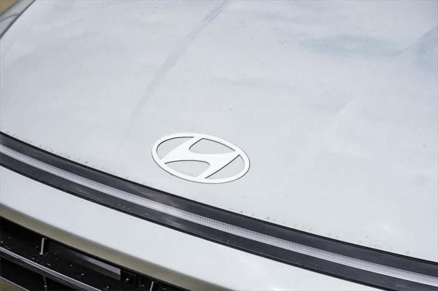 2025 Hyundai Sonata SE 9