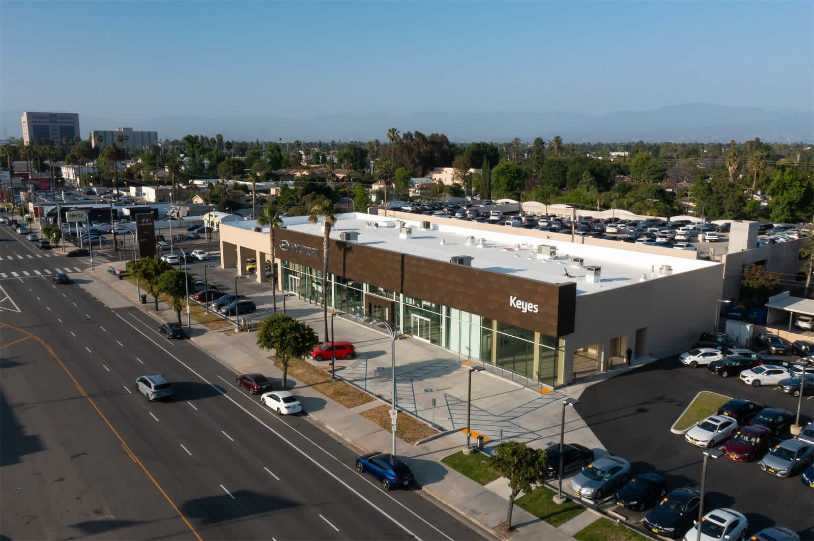 Thumbnail: 2023 Mazda CX-30 - 15