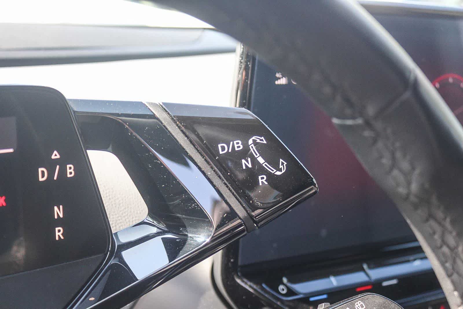 Thumbnail: 2023 Volkswagen ID.4 - 24