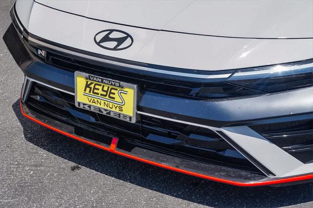 2025 Hyundai Elantra SE 8