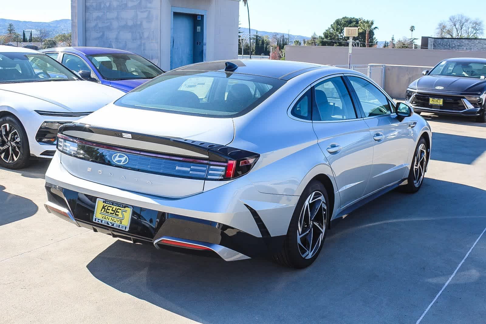 Thumbnail: 2025 Hyundai Sonata - 4