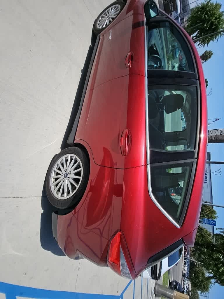 Thumbnail: 2016 Ford C-Max - 21