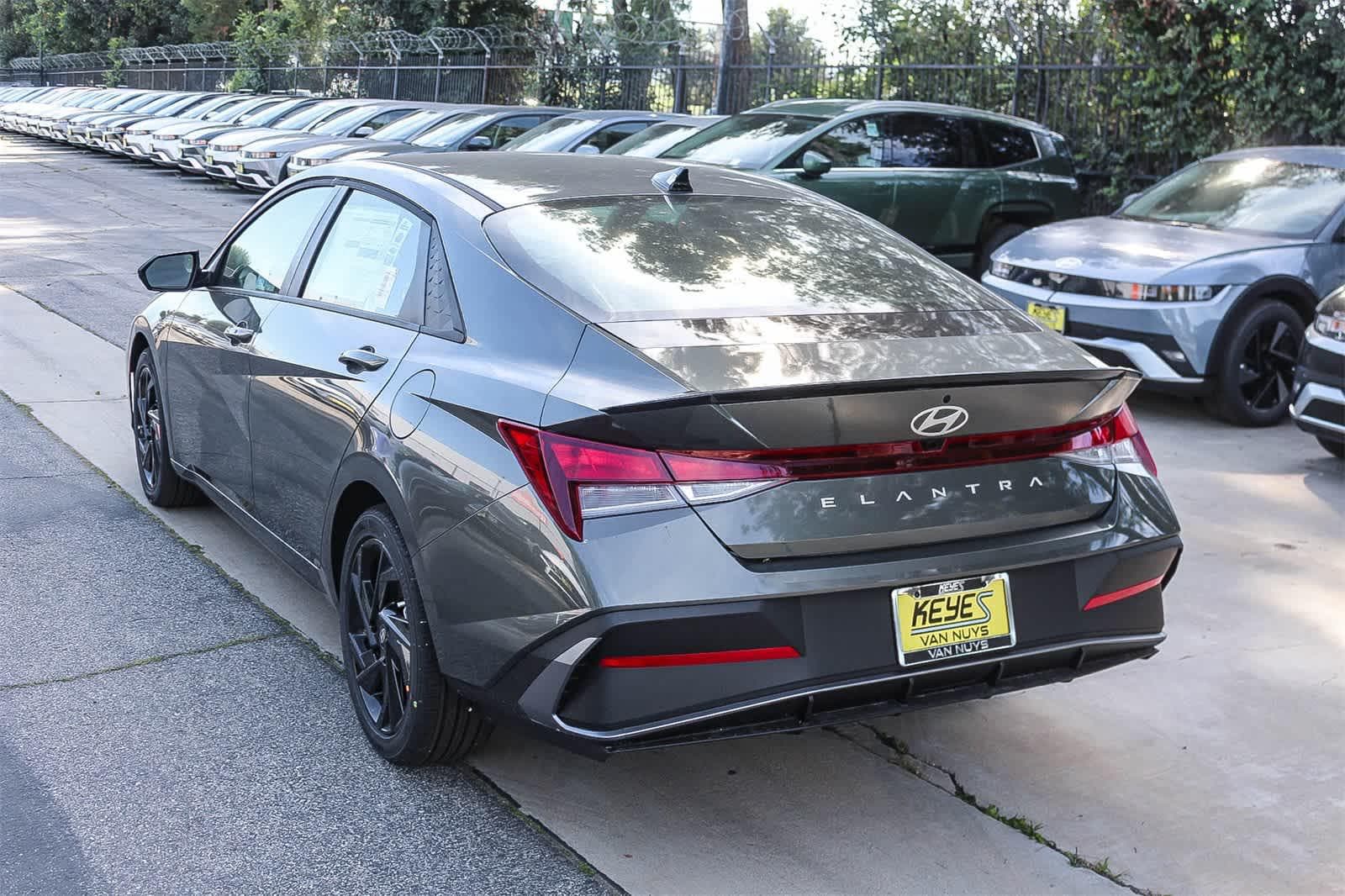 Thumbnail: 2026 Hyundai Elantra - 7