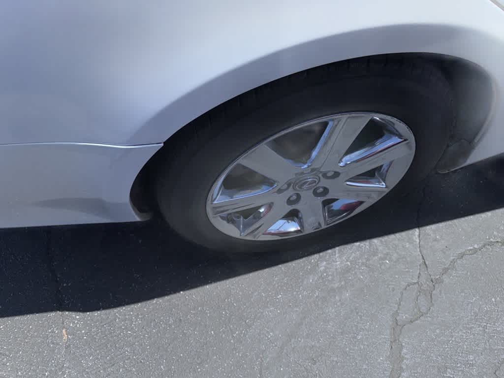 Thumbnail: 2010 Lexus ES - 15