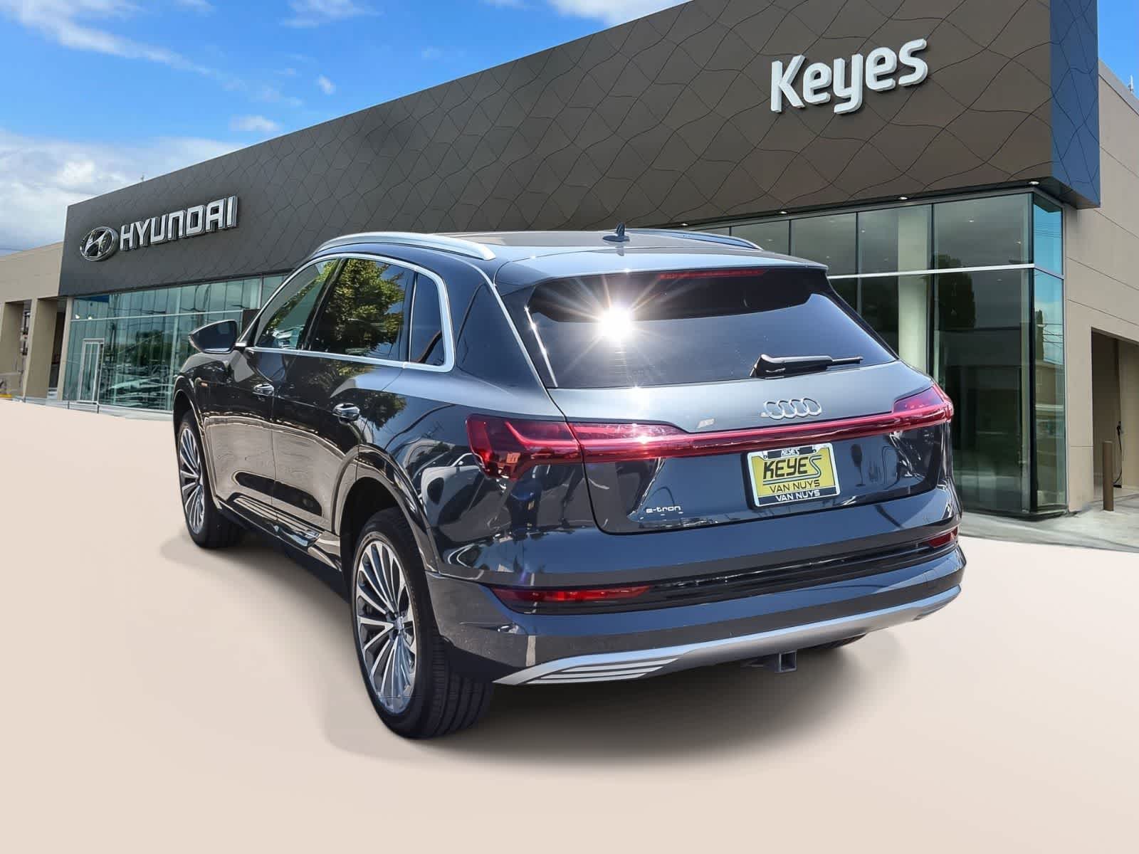 Thumbnail: 2019 Audi e-tron - 7