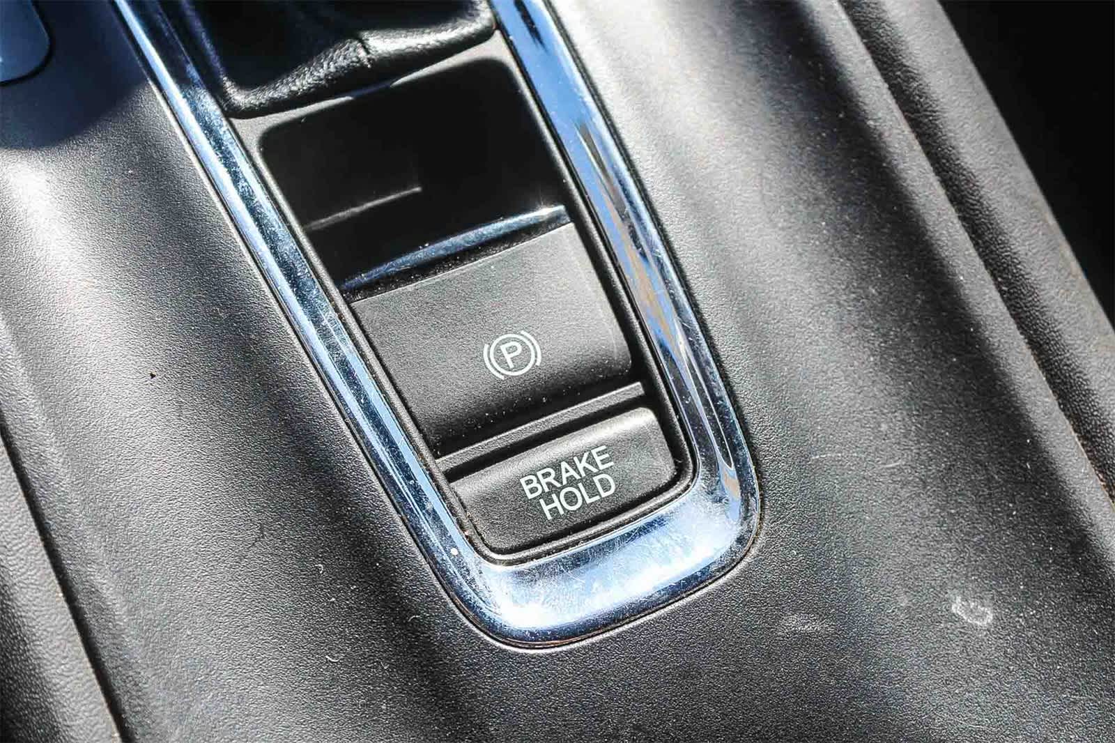 Thumbnail: 2016 Honda HR-V - 33