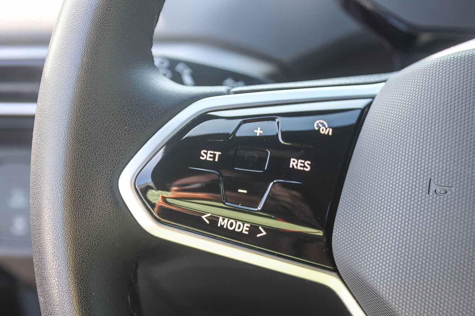 Thumbnail: 2023 Volkswagen ID.4 - 31