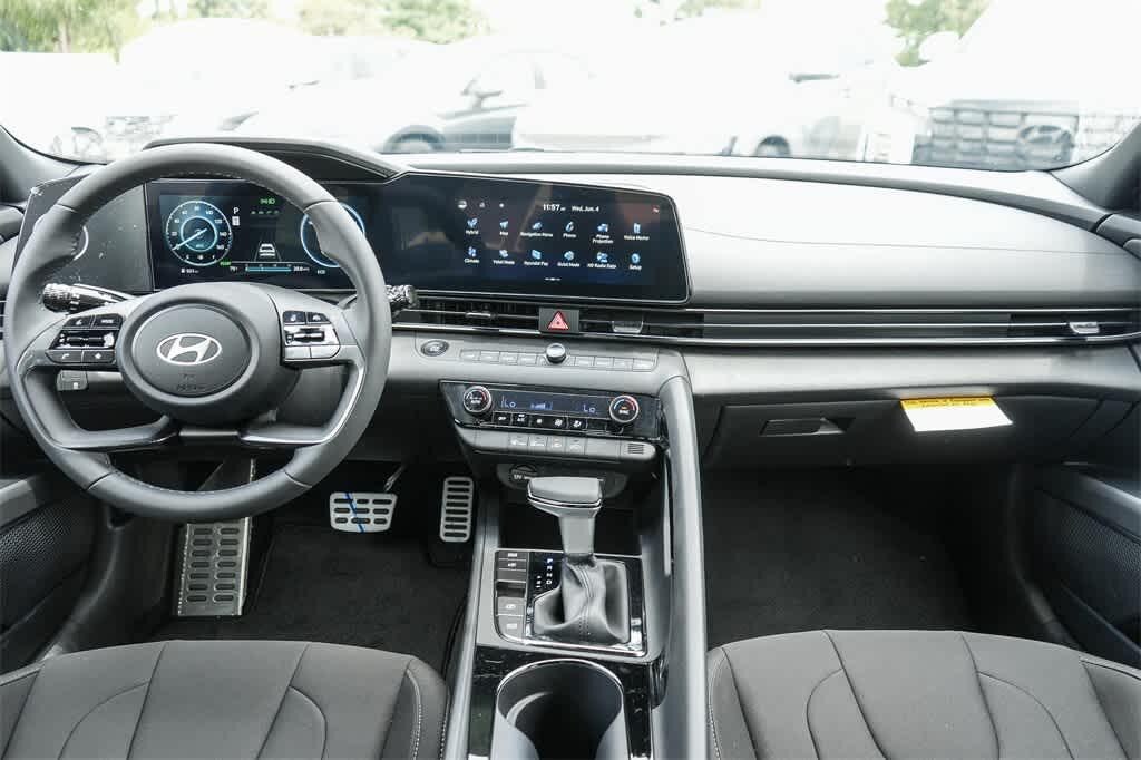 Thumbnail: 2025 Hyundai Elantra - 13
