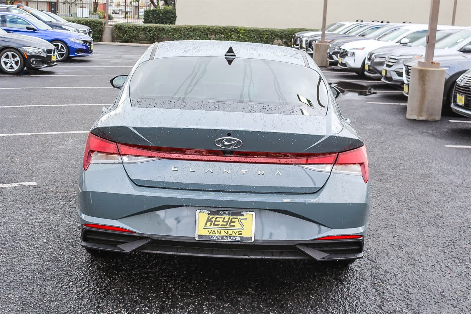 Thumbnail: 2022 Hyundai Elantra - 6