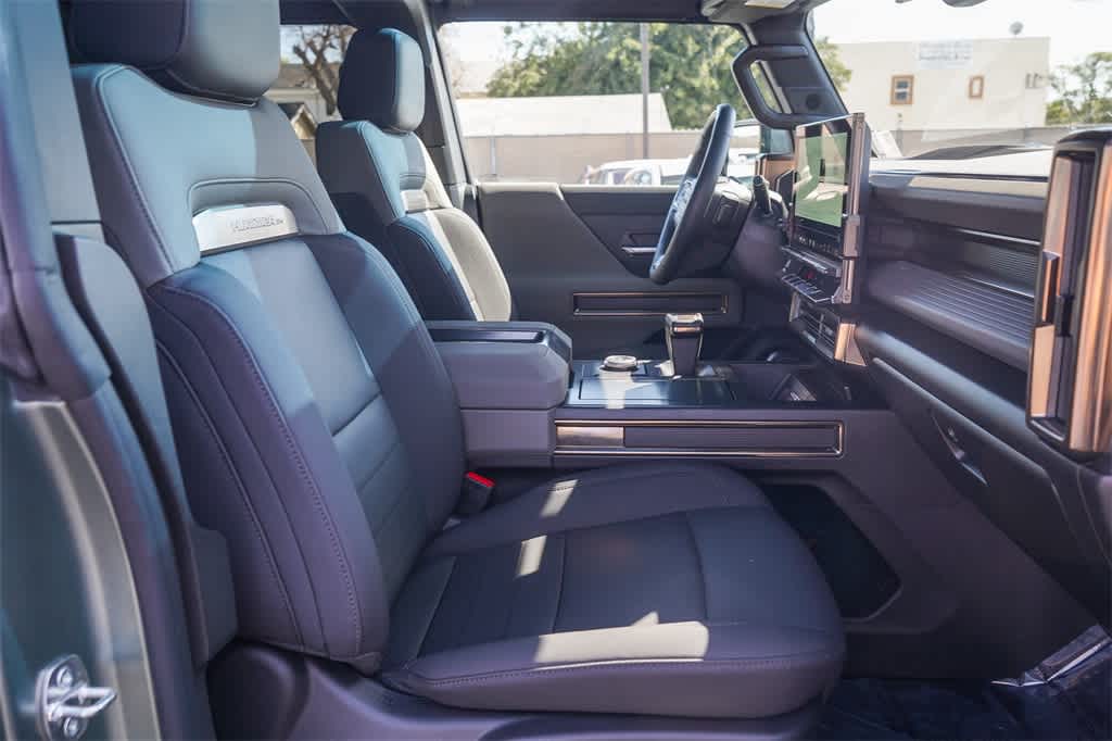 Thumbnail: 2024 GMC Hummer EV - 19