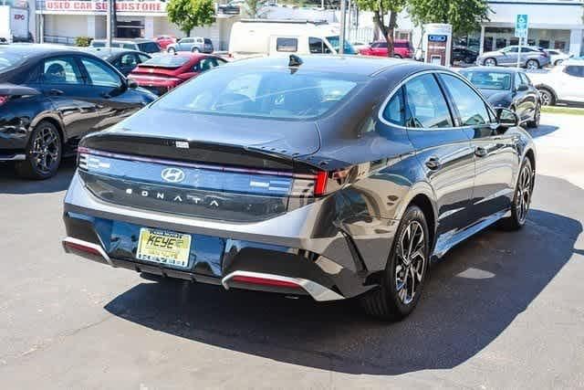 Thumbnail: 2025 Hyundai Sonata - 4