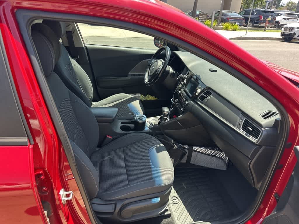 Thumbnail: 2018 Kia Niro - 8