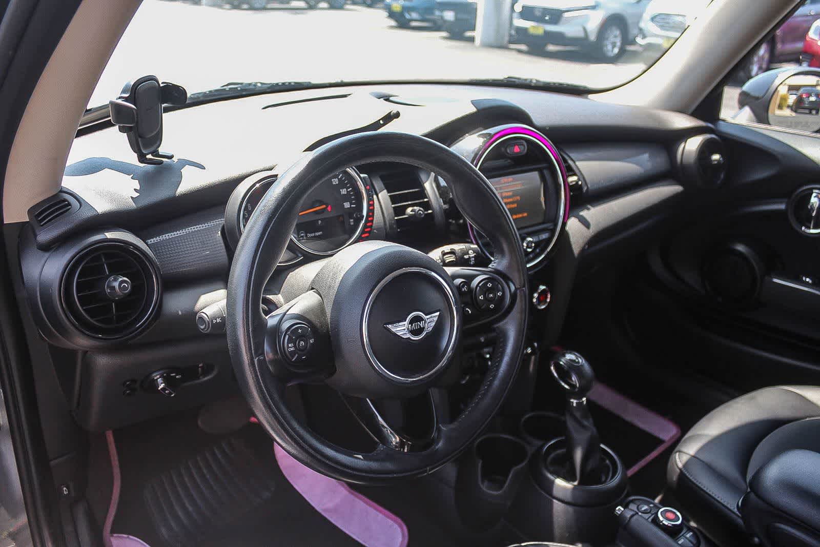 Thumbnail: 2017 MINI Cooper Hardtop - 22